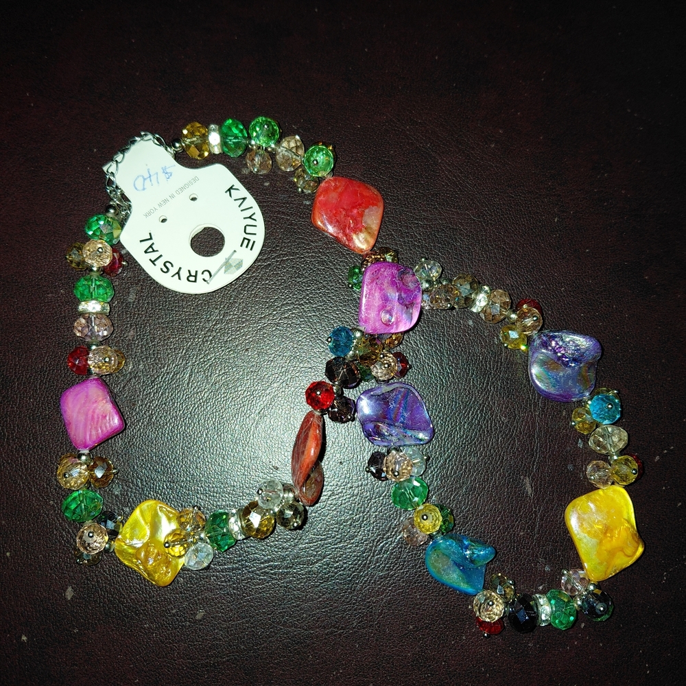 Multicolor Beaded Necklace - Picture 3 of 3